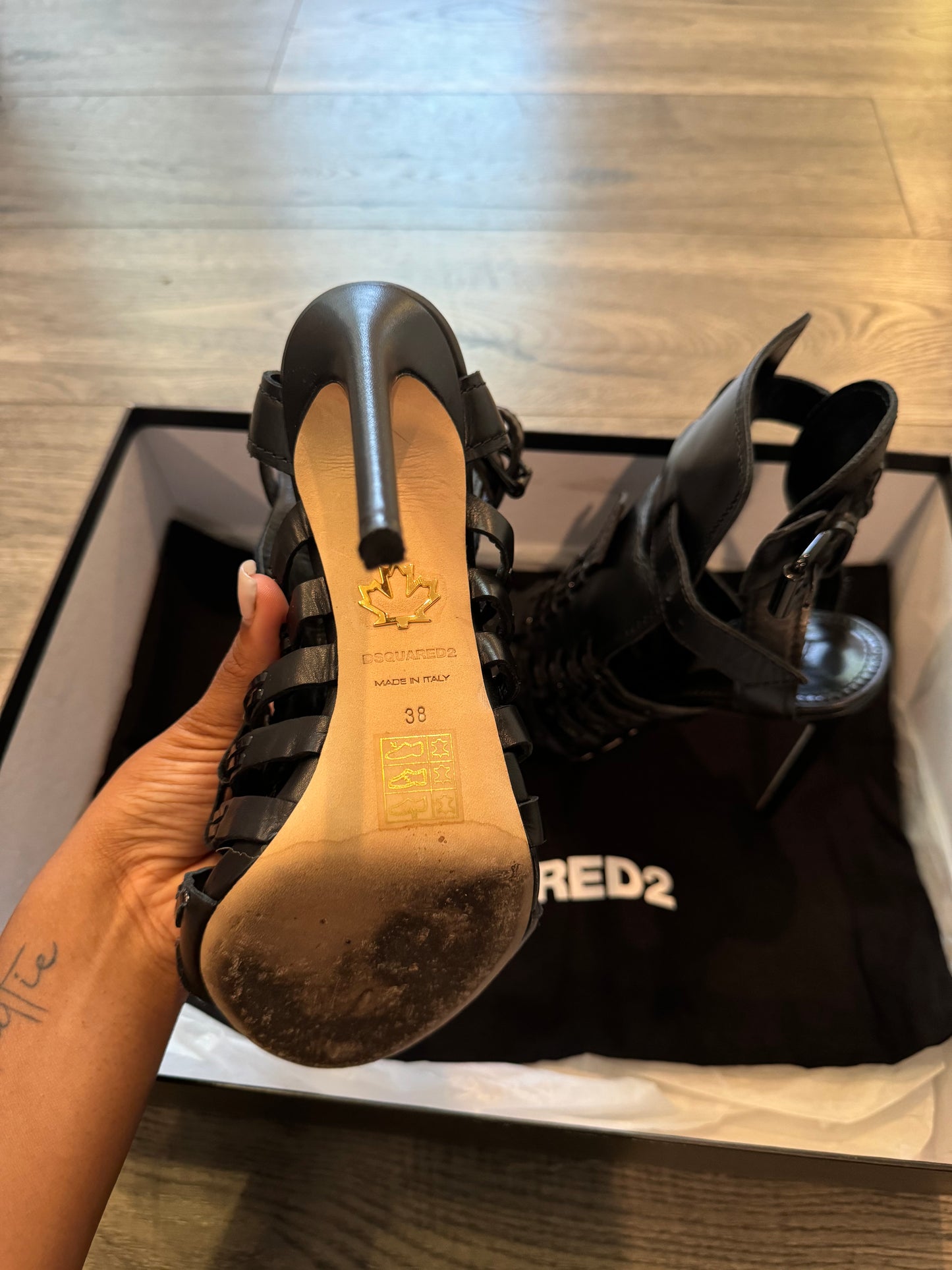 Dsquared2 leather heels