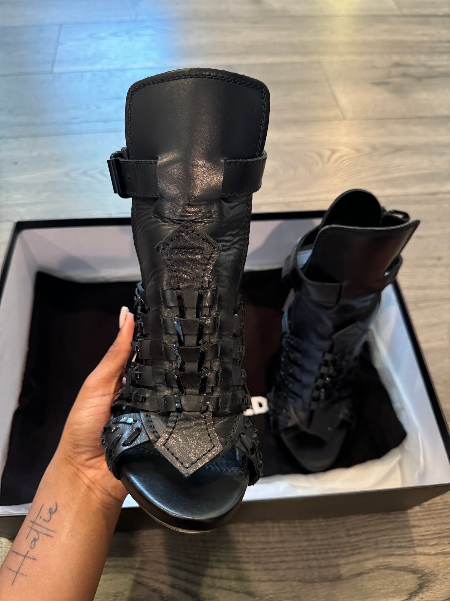 Dsquared2 leather heels