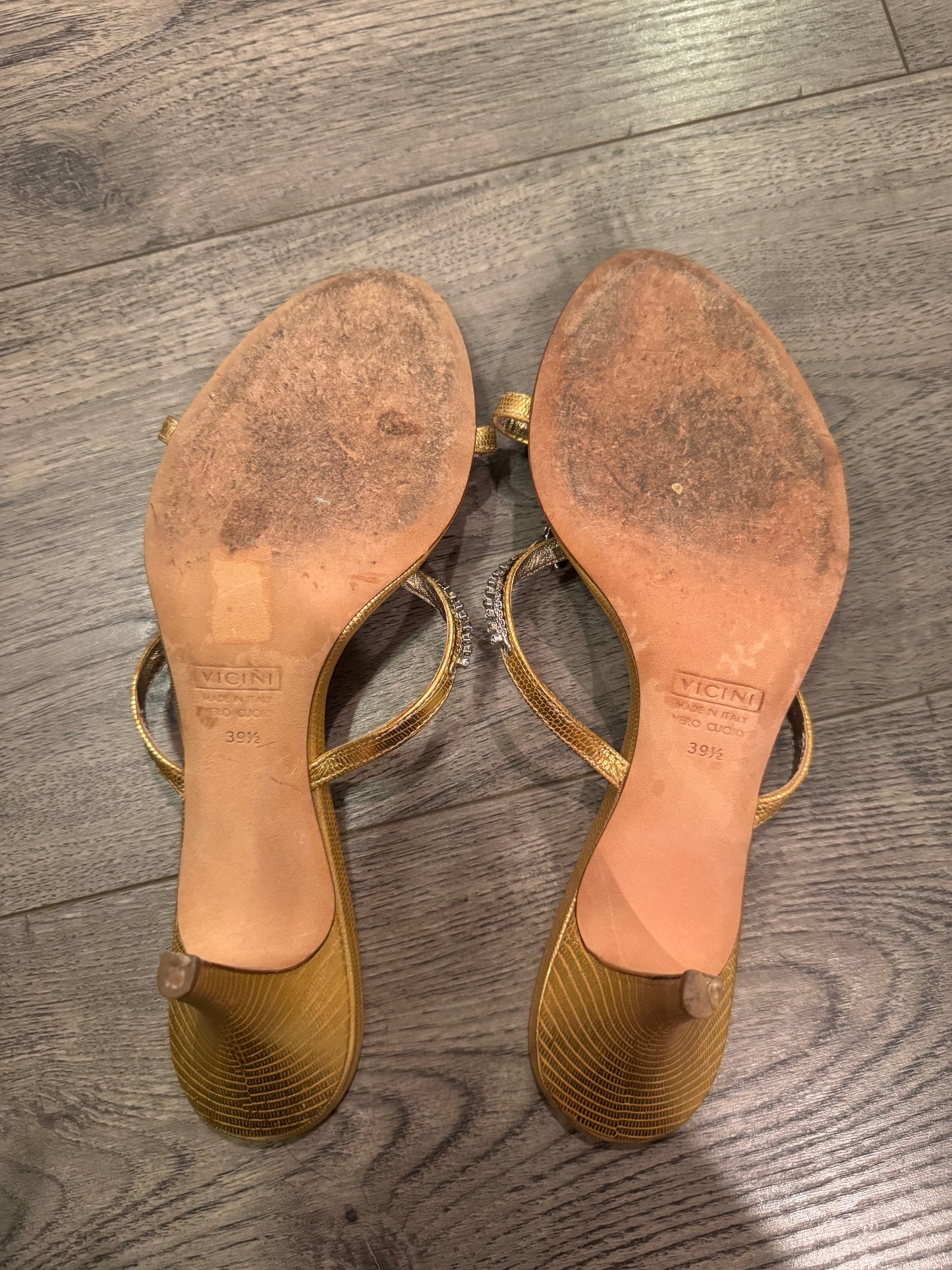 Giuseppe Zanotti vicini gold crystal sandals