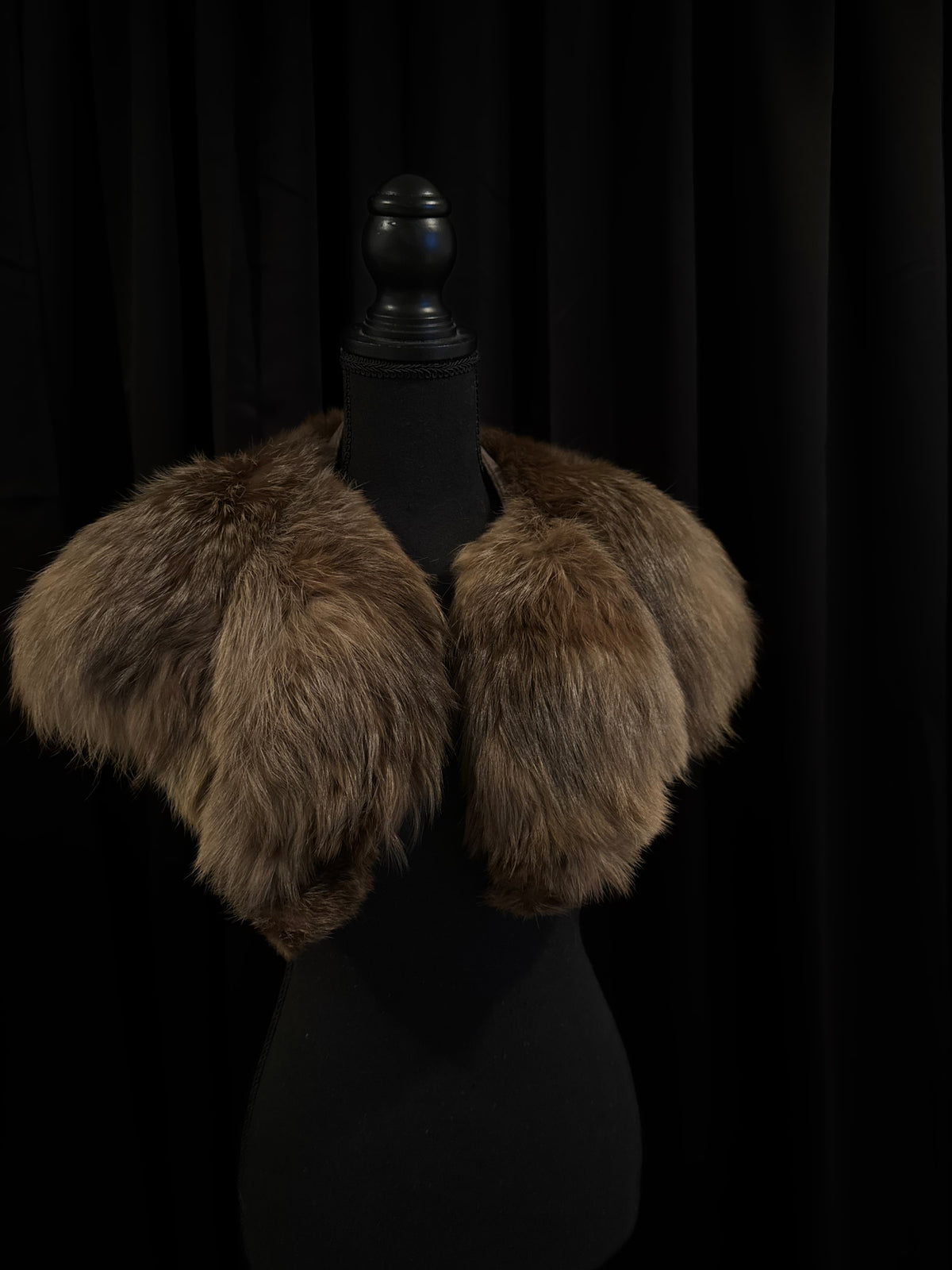 Lot 2 Vintage Fox fur shawl