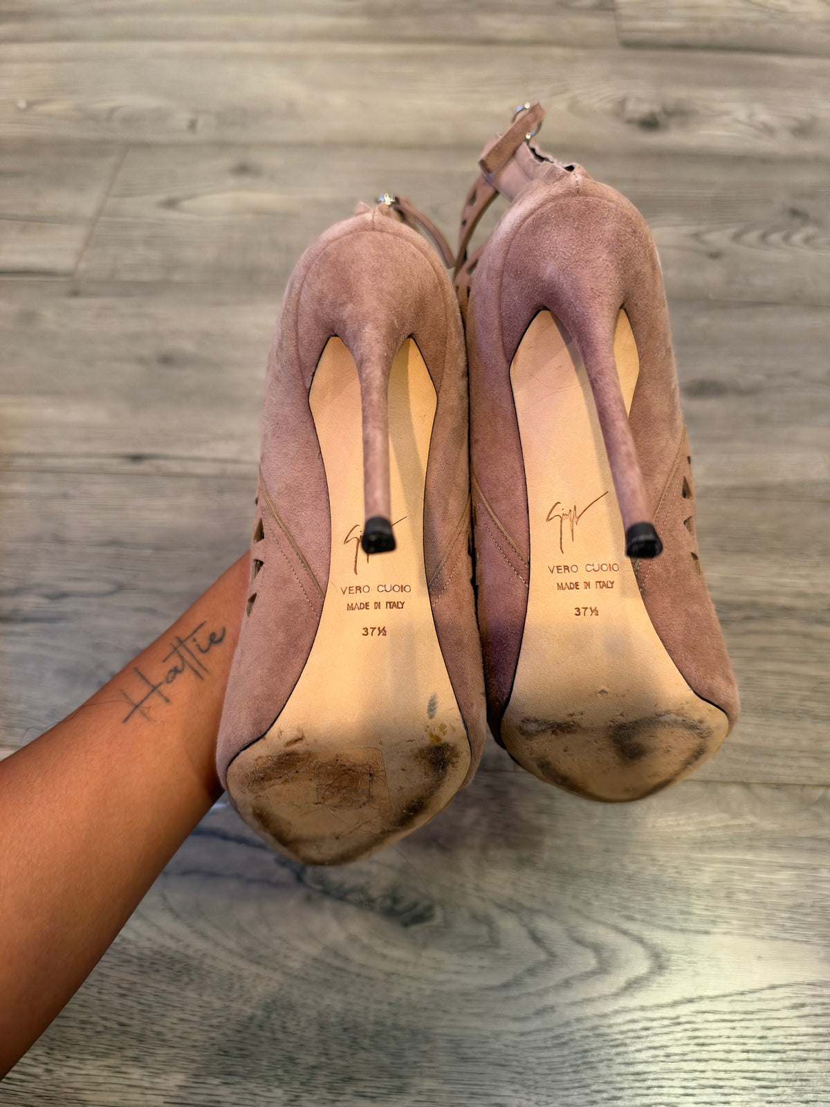 Giuseppe Zanotti cut out suede heels
